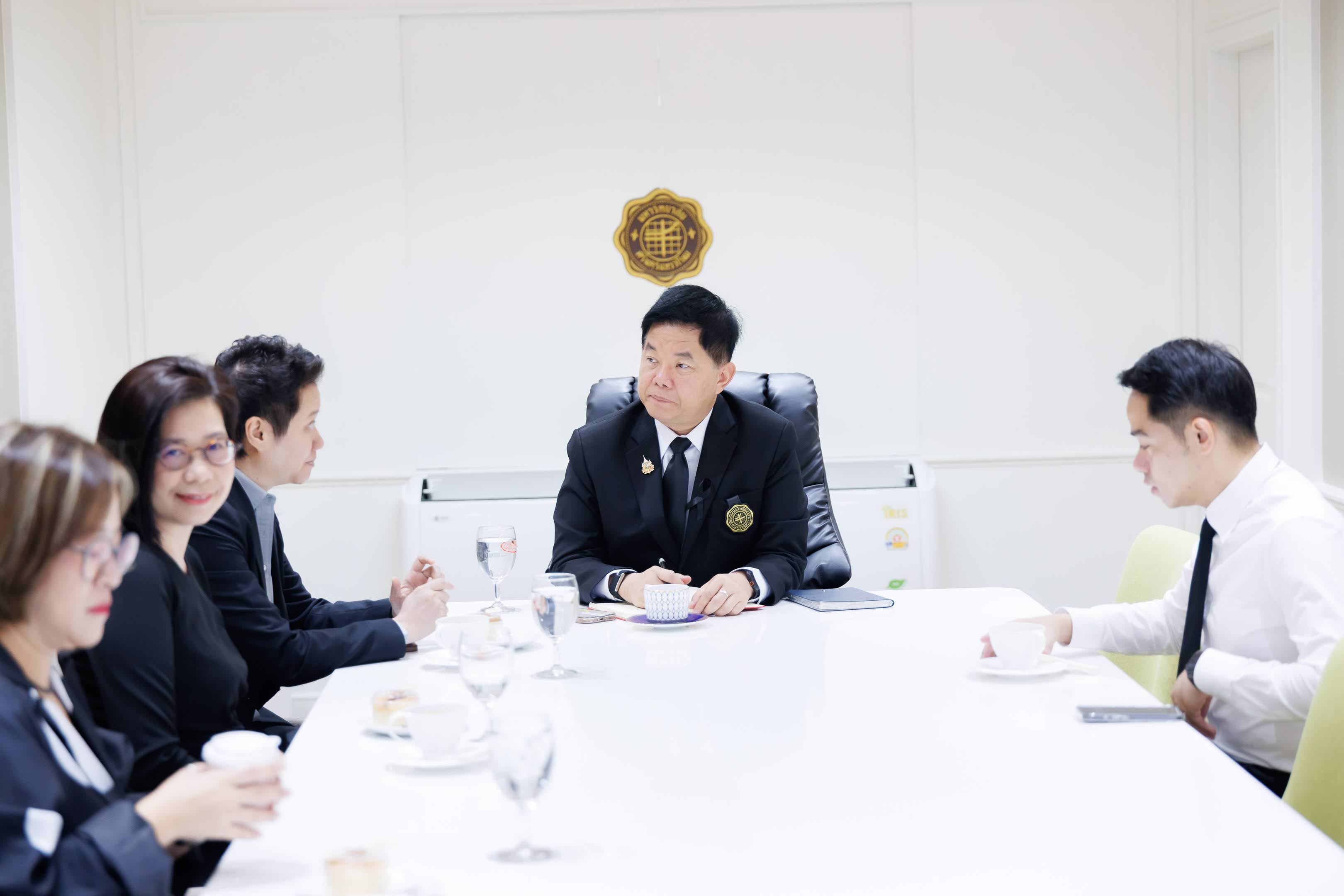 2025-11-03 Breakfast and Coffee with President