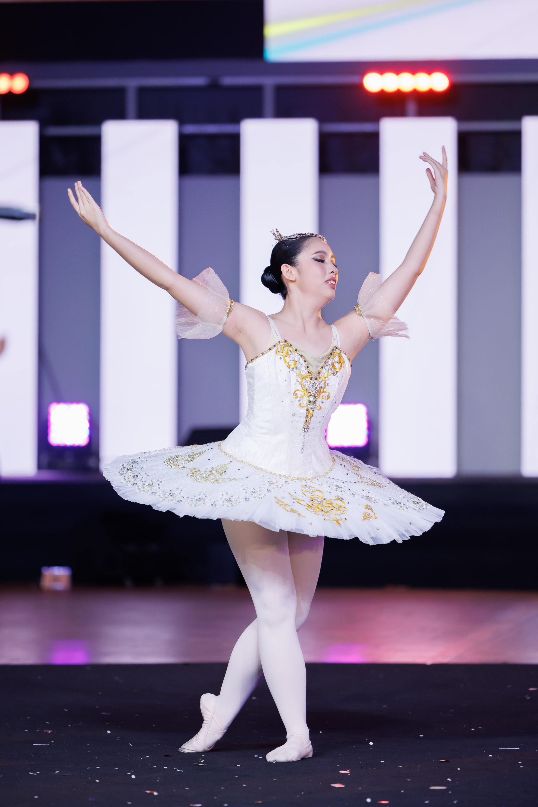 2025-12-18 พิธีเปิดองครักษ์เกมส์