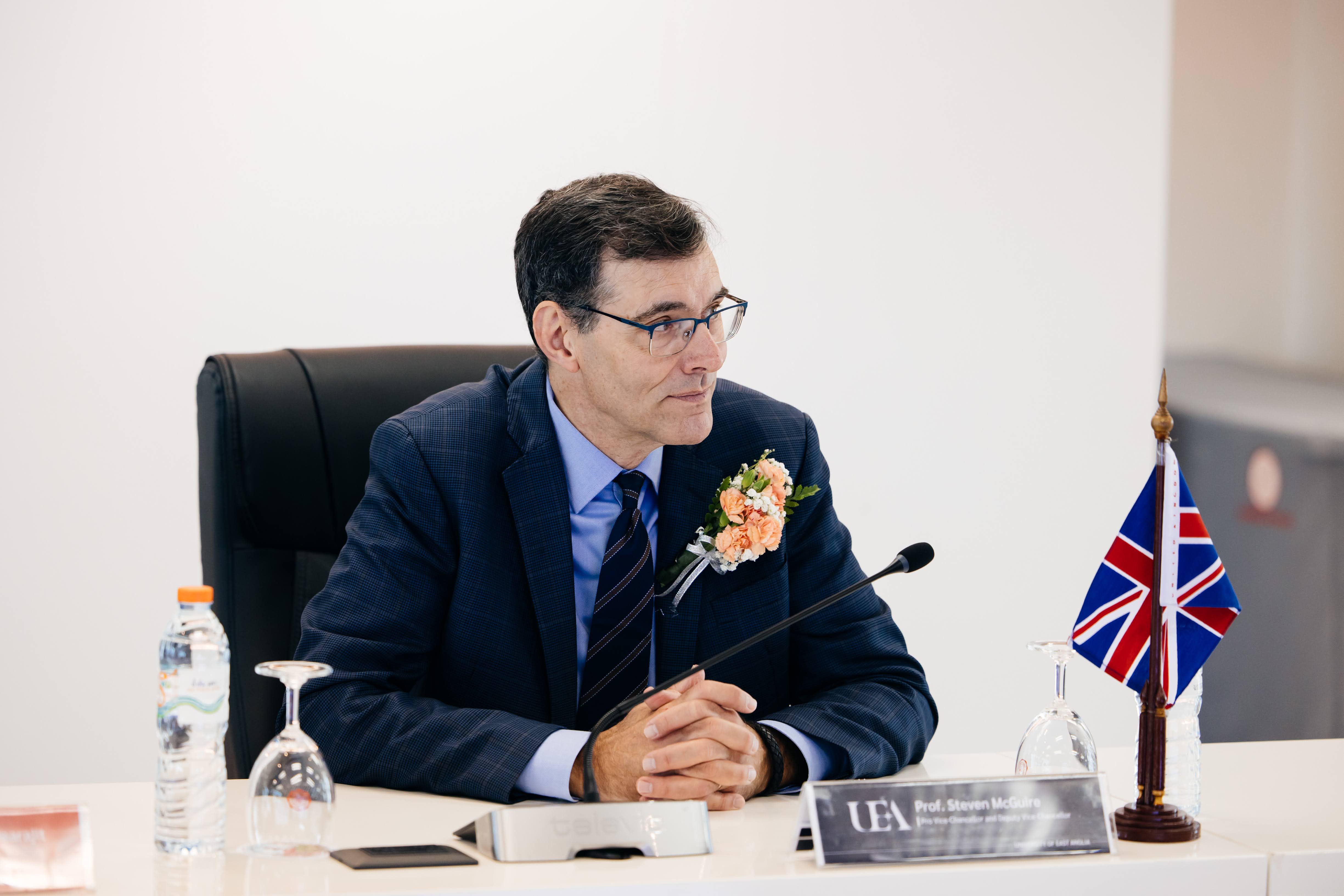 2025-11-19 มหาวิทยาลัย UEA เจรจา ความร่วมมือ