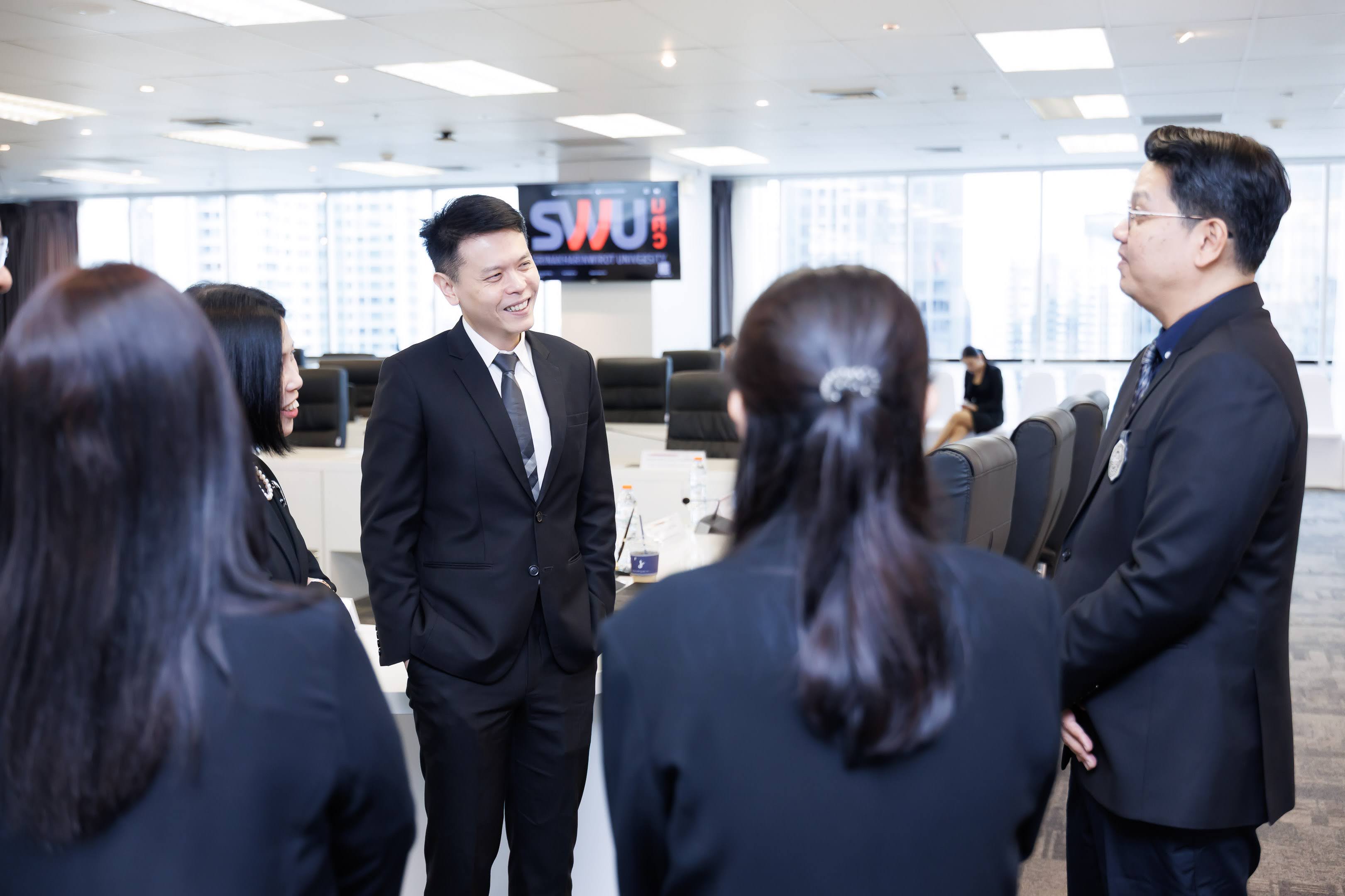 2025-11-03 พิธีลงนามความร่วมมือ ระหว่าง มศว กับ สมาคมผู้ประเมินมูลค่าทางสังคมไทย