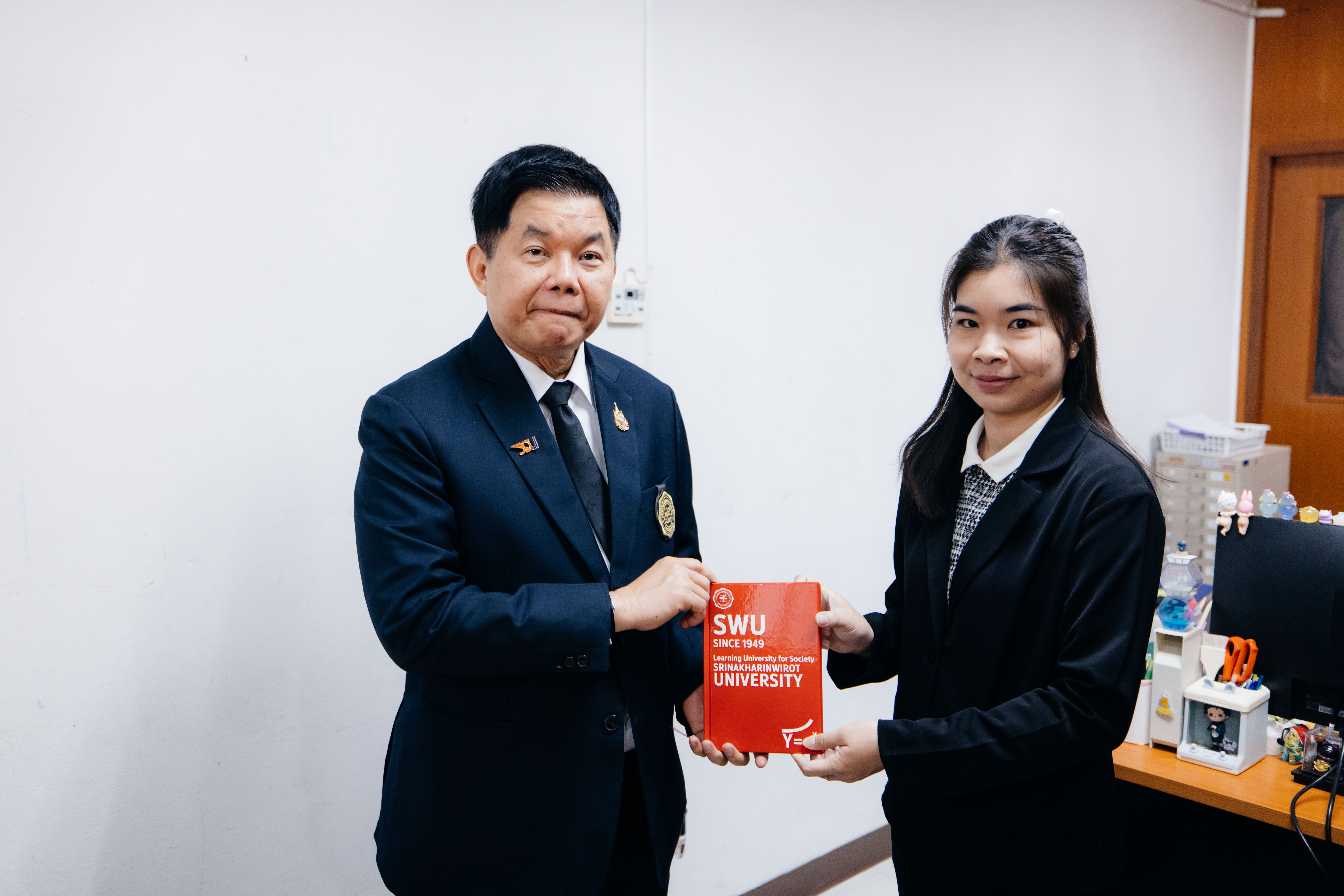 อธิการบดี เยี่ยมเยือน สนอ