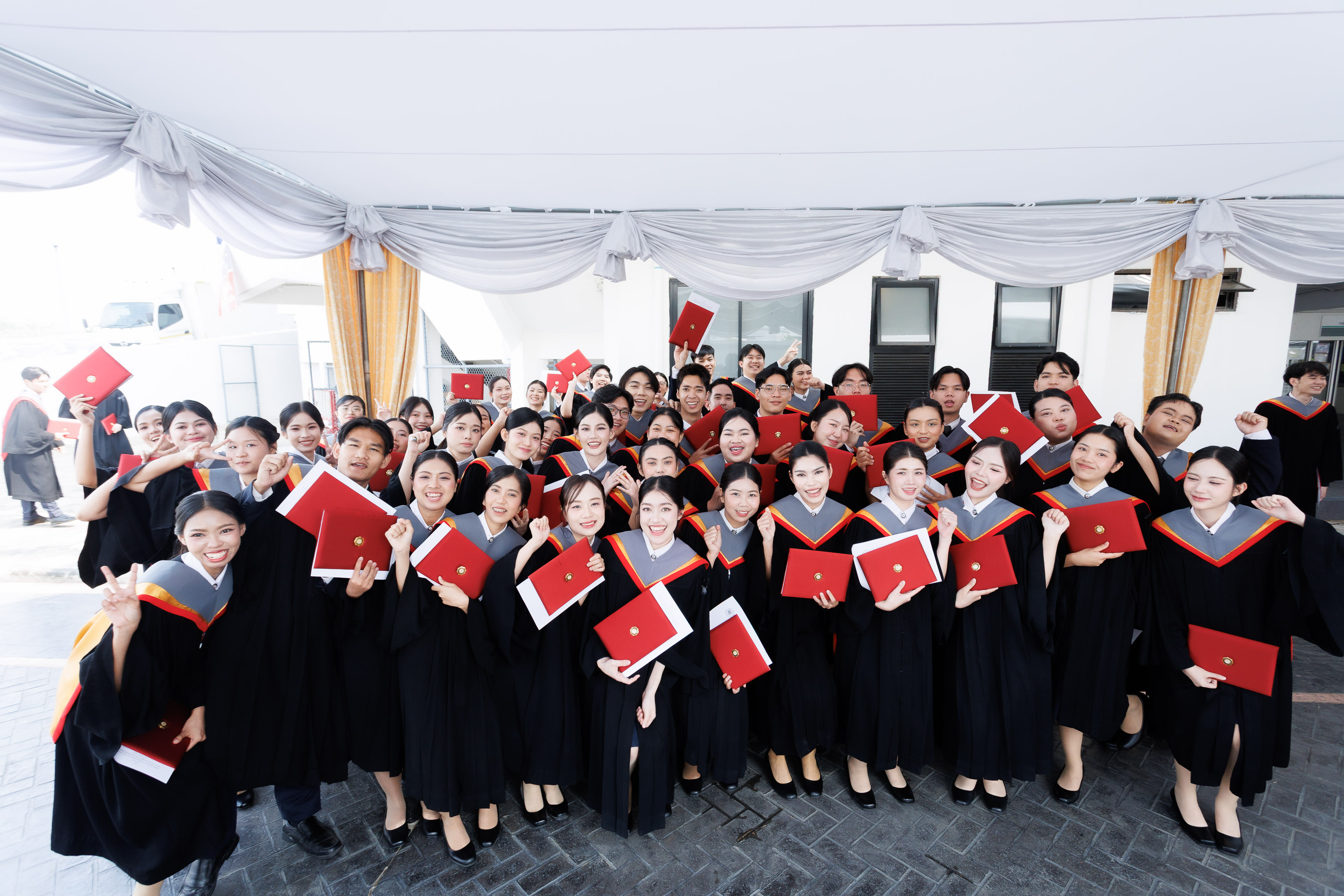 พิธีพระราชทานปริญญาบัตร ปีการศึกษา 2567 วันที่ 2