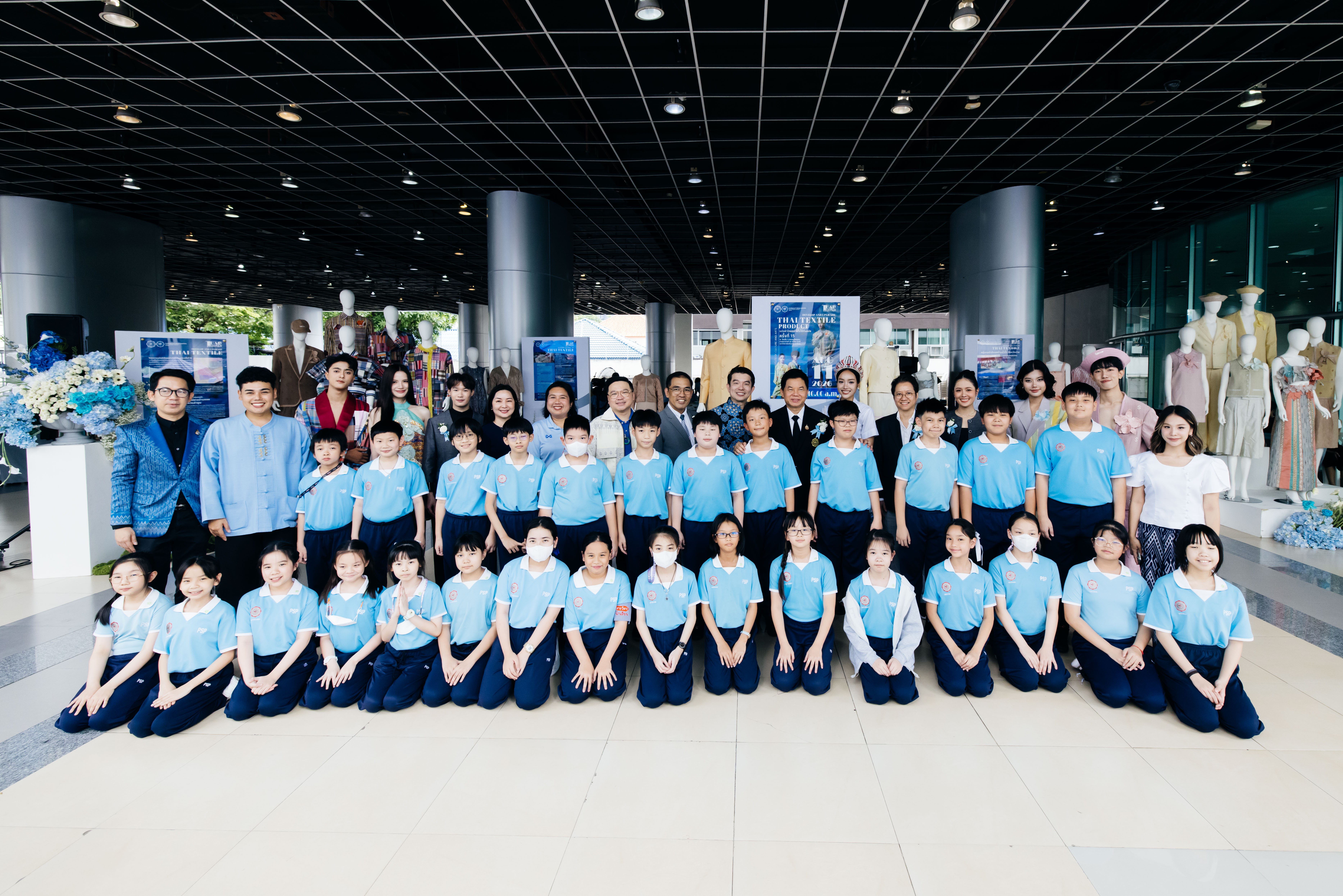 2026-08-11-งานวันแม่