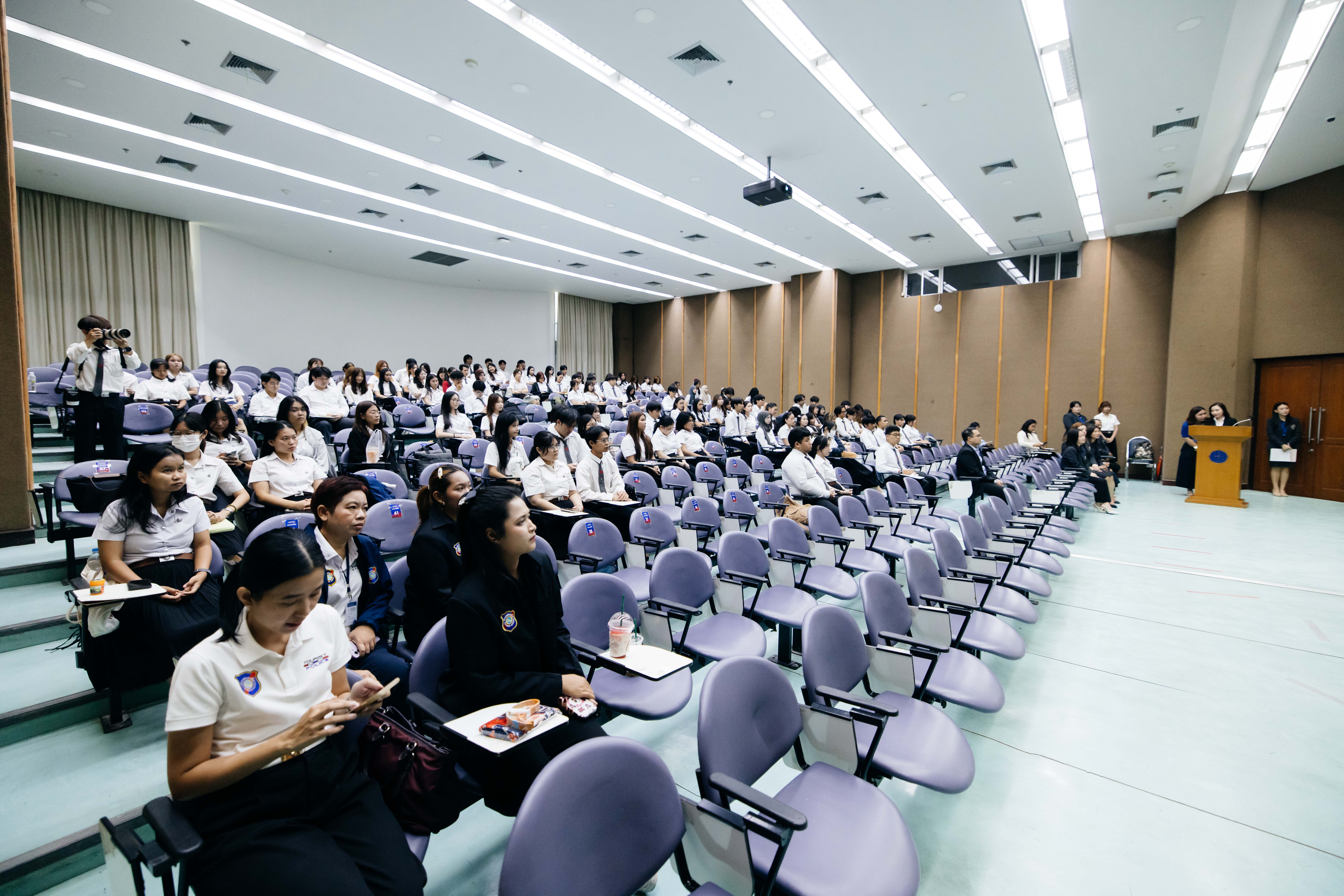 1K4A0410.jpg